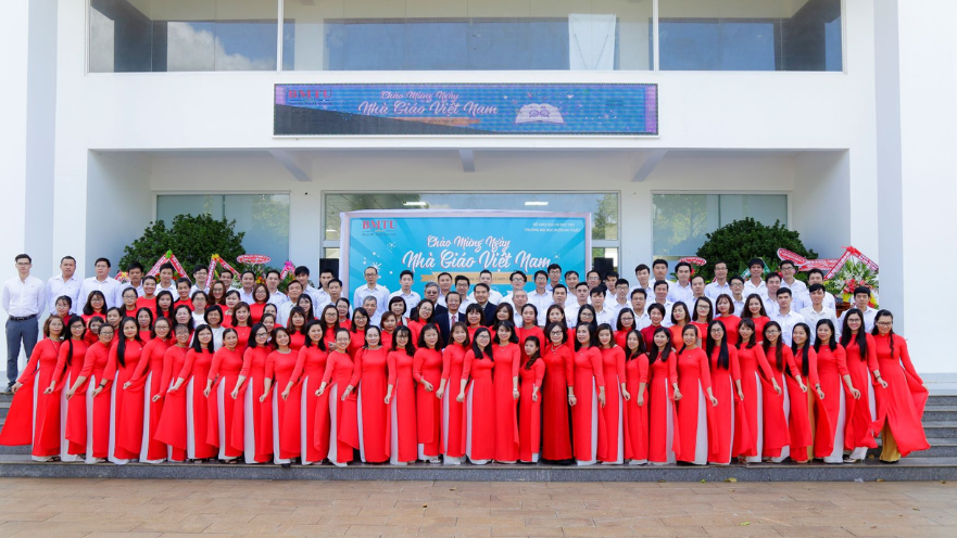 Cử nhân Dược học