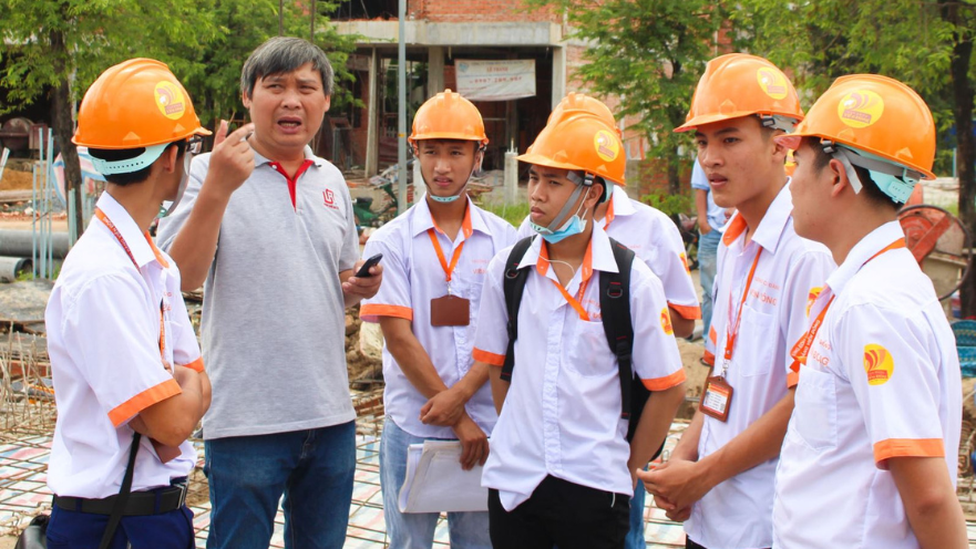 Kỹ sư thực hành Công nghệ kỹ thuật Điện-Điện tử
