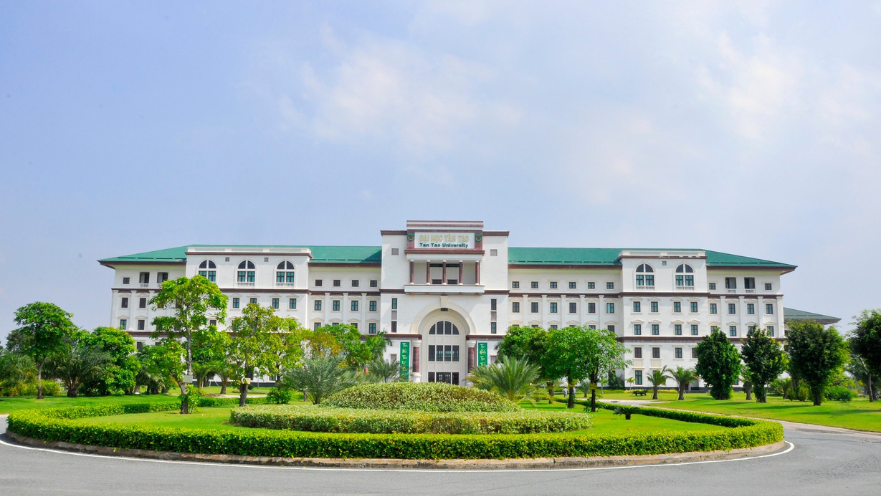 Cử nhân Công nghệ sinh học