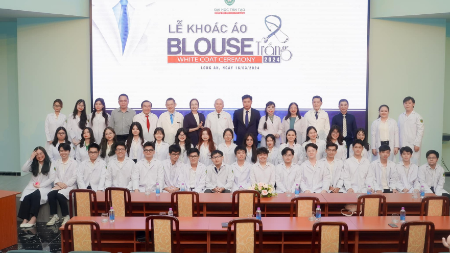 Cử nhân Công nghệ sinh học