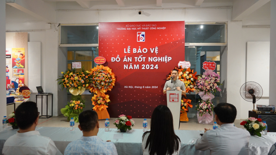 Cử nhân Điêu khắc 