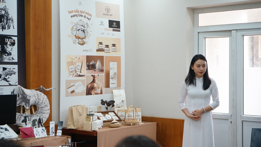 Cử nhân Điêu khắc 
