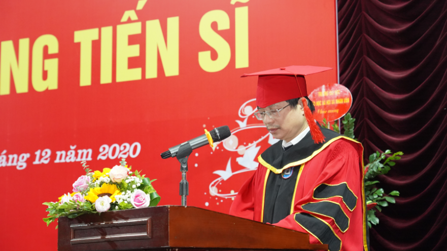 Tiến sĩ Hình học - Topo