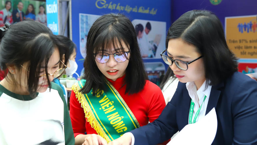 Kỹ sư Công nghệ rau hoa quả và cảnh quan
