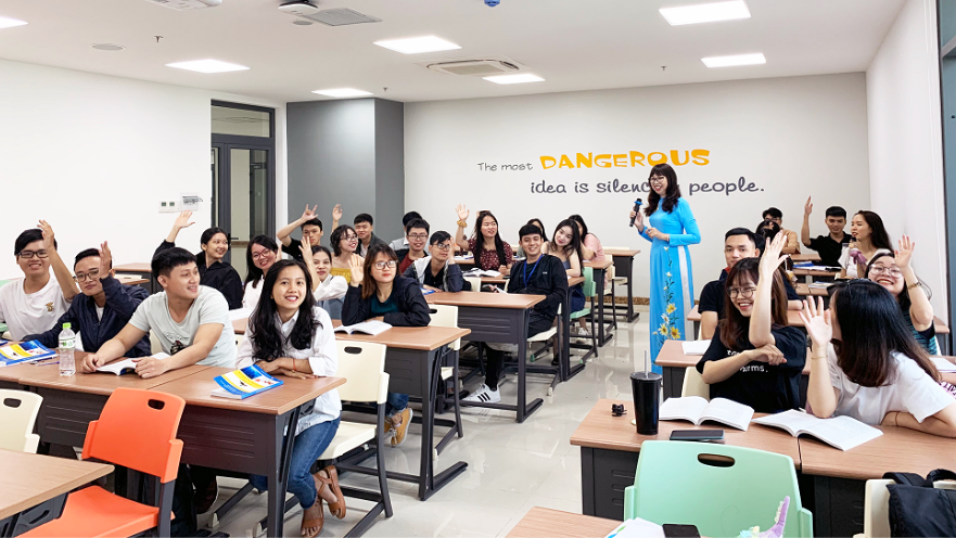  Cử nhân Kinh doanh Quốc tế - Hệ liên thông