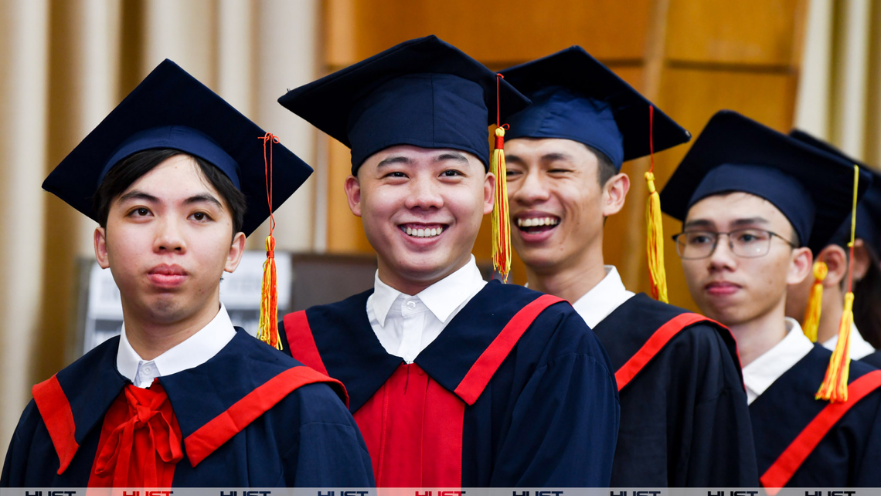 Cử nhân Công nghệ thông tin (chương trình tiên tiến Việt Pháp)
