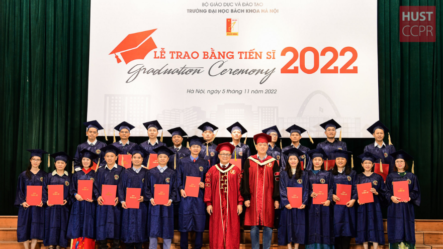 Tiến sĩ Kỹ thuật điện tử