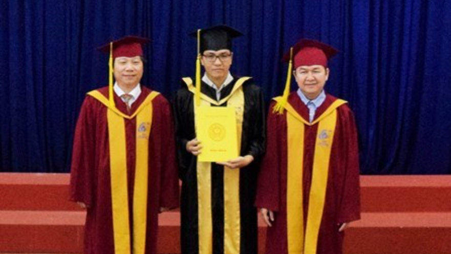 Tiến sĩ Khoa học máy tính
