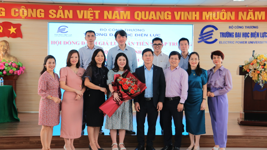 Tiến sĩ Kỹ thuật điện