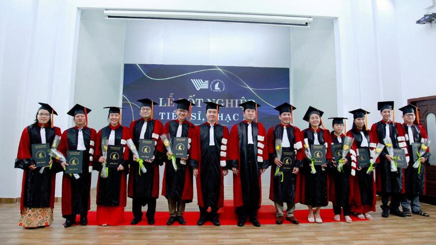 Thạc sĩ Toán ứng dụng 