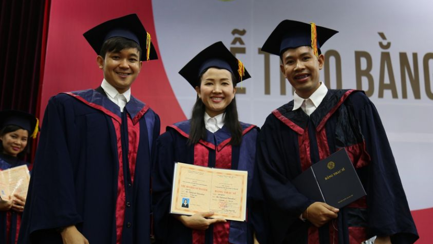 Tiến sĩ Văn học Việt Nam