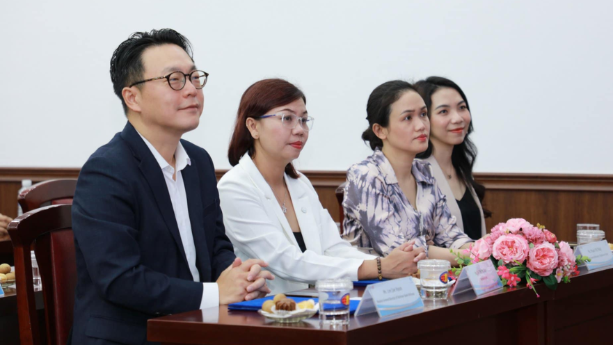 Thạc sĩ Quan hệ quốc tế