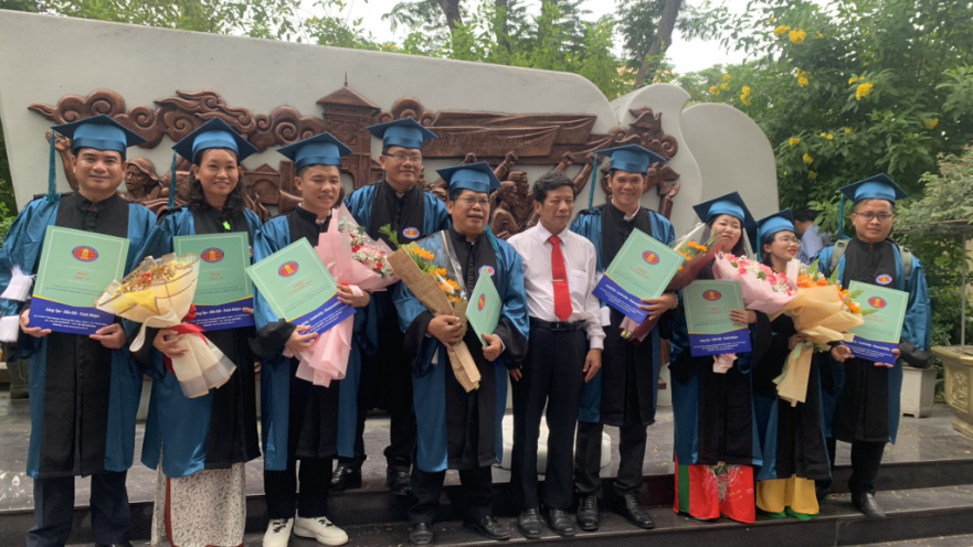 Tiến sĩ Khảo cổ học