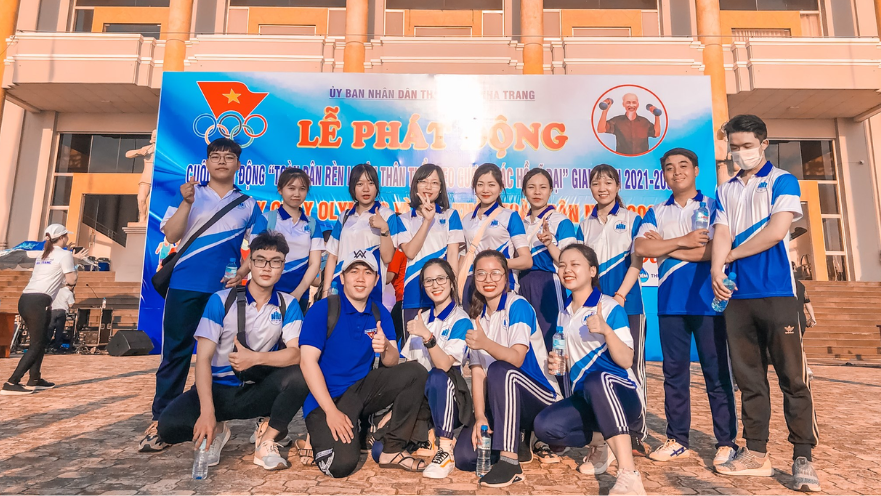 Cử nhân Quản trị kinh doanh (định hướng nghiên cứu)