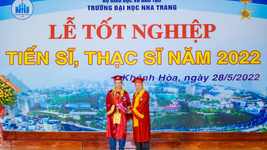Tiến sĩ Công nghệ thực phẩm