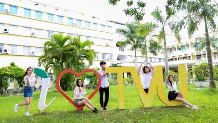 Cử nhân Giáo dục mầm non