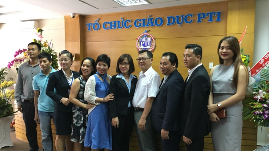 Truyền thông và giao tiếp trong kinh doanh 