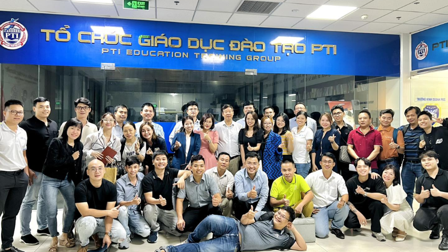 Truyền thông và giao tiếp trong kinh doanh 