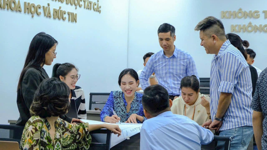 Lãnh đạo trong thời đại toàn cầu hóa 