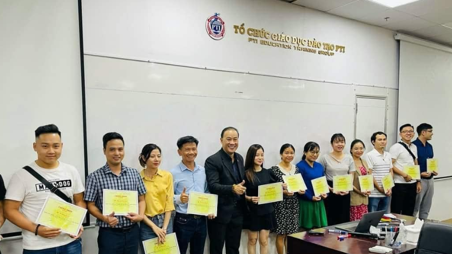 Lãnh đạo trong thời đại toàn cầu hóa 