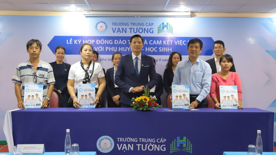 Trung cấp Tài chính ngân hàng 