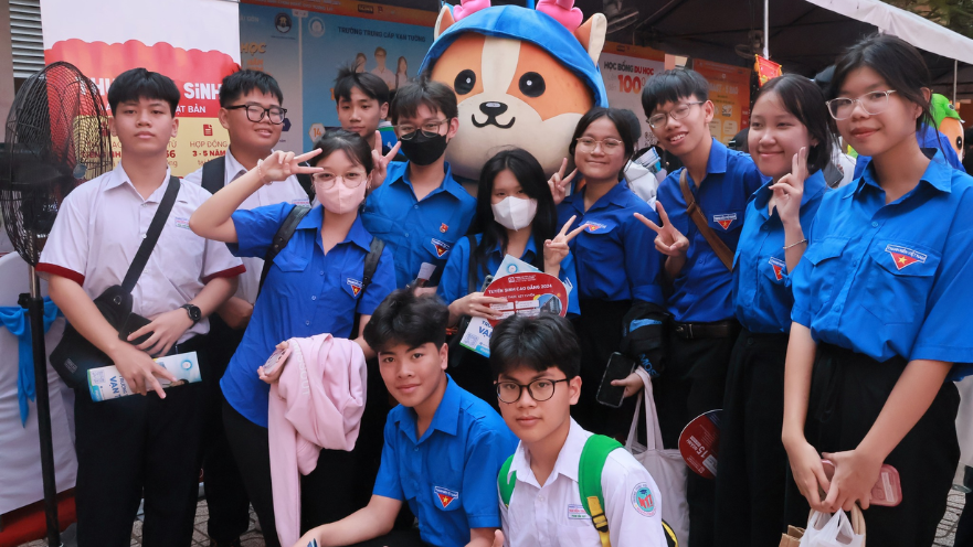  Trung cấp Hướng dẫn du lịch