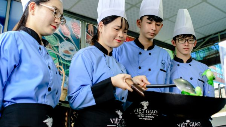 Nghiệp vụ phục vụ bàn và nhà hàng 