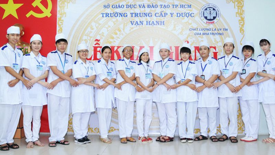 Trung cấp Kỹ thuật xét nghiệm Y học 