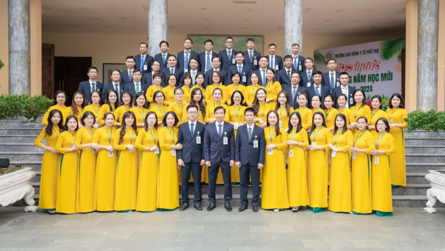 Cử nhân thực hành Hộ sinh