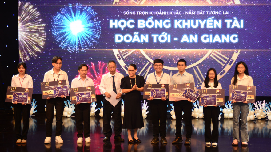 Cử nhân thực hành Khoa học cây trồng