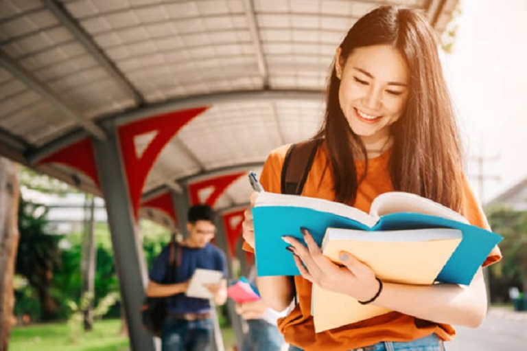 Du học tại chỗ là gì?