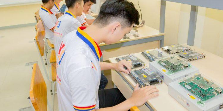 Trường đào tạo ngành thiết kế vi mạch