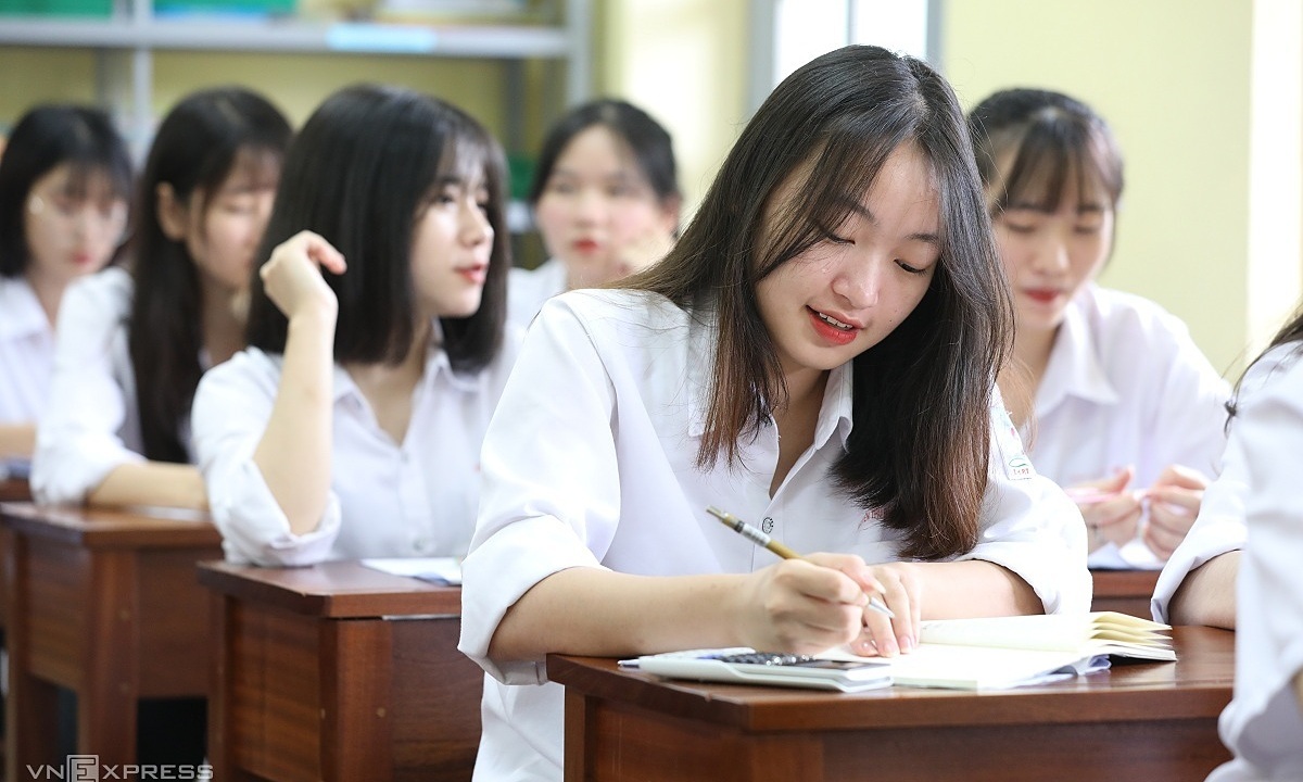 Cử nhân Quản trị kinh doanh – Hệ Liên thông