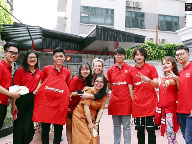 Cử nhân Truyền thông đa phương tiện