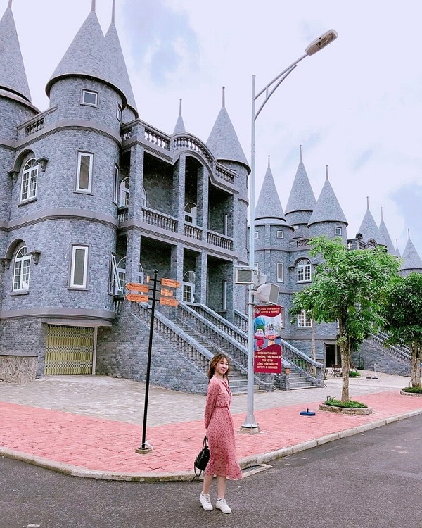 Xuất hiện trường học toàn lâu đài "Harry Potter" ở Việt Nam 