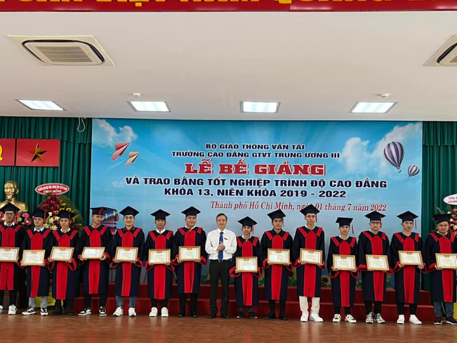 Kỹ sư thực hành Xây dựng cầu đường bộ