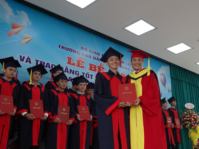 Kỹ sư thực hành Xây dựng cầu đường bộ
