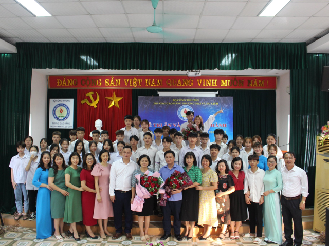 Cử nhân thực hành Kinh doanh thương mại