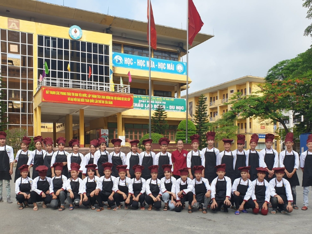 Cử nhân thực hành Kinh doanh thương mại