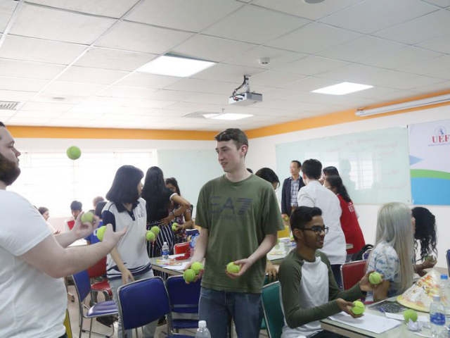 Cử nhân Quản trị Khách sạn và Du lịch Quốc tế